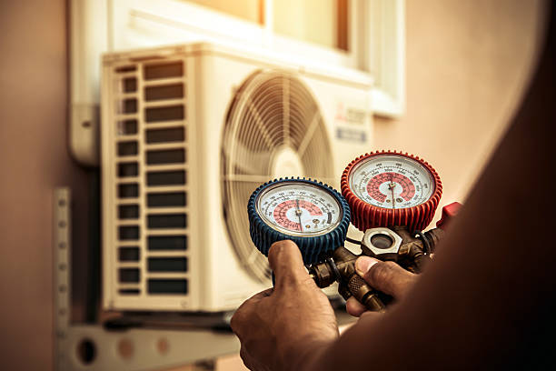 Professional Ac Installation technician working in Taylorsville, MS
